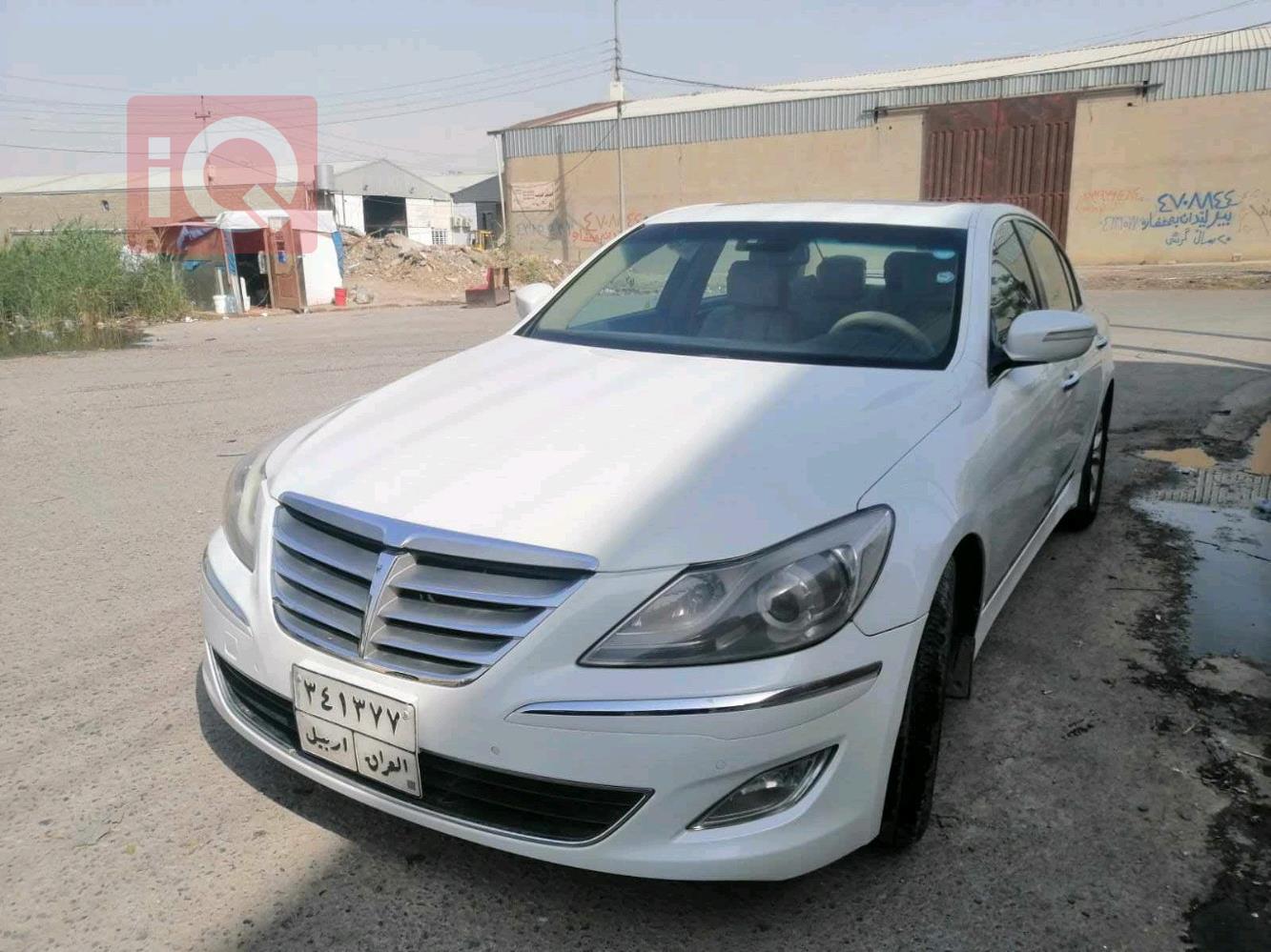 هیوندای جێنسس